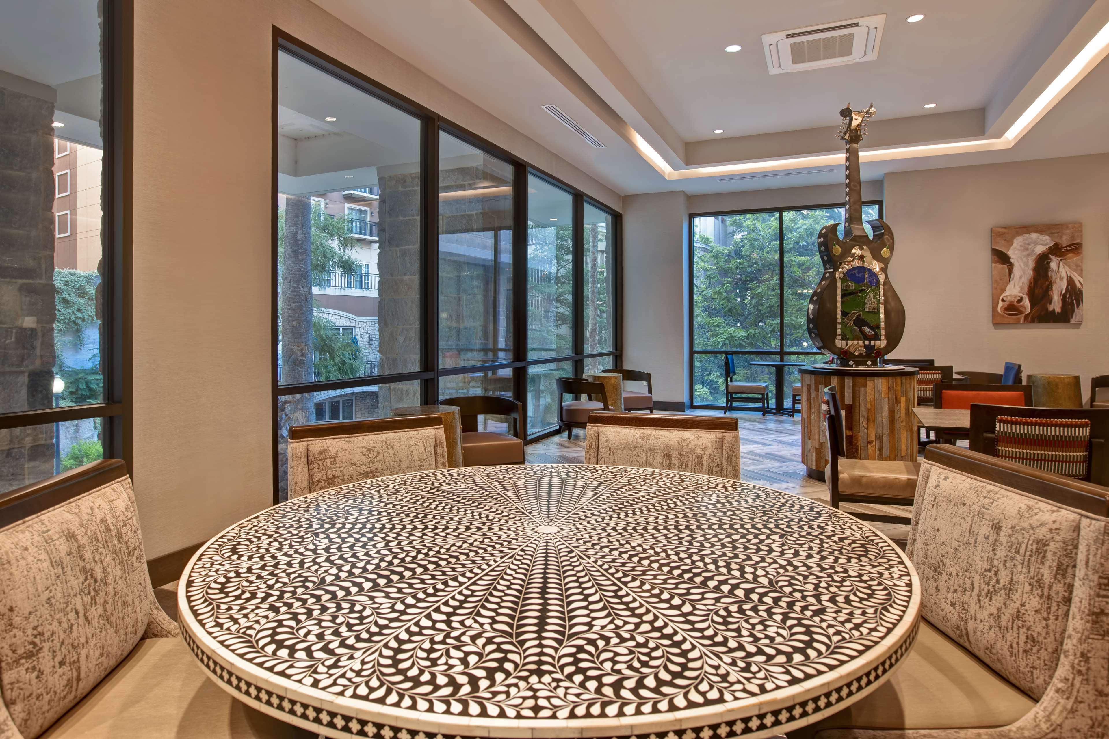 Home2 Suites By Hilton San Antonio On The Riverwalk Экстерьер фото